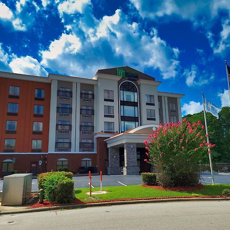 Holiday Inn Express & Suites Wilson-Downtown By Ihg Luaran gambar
