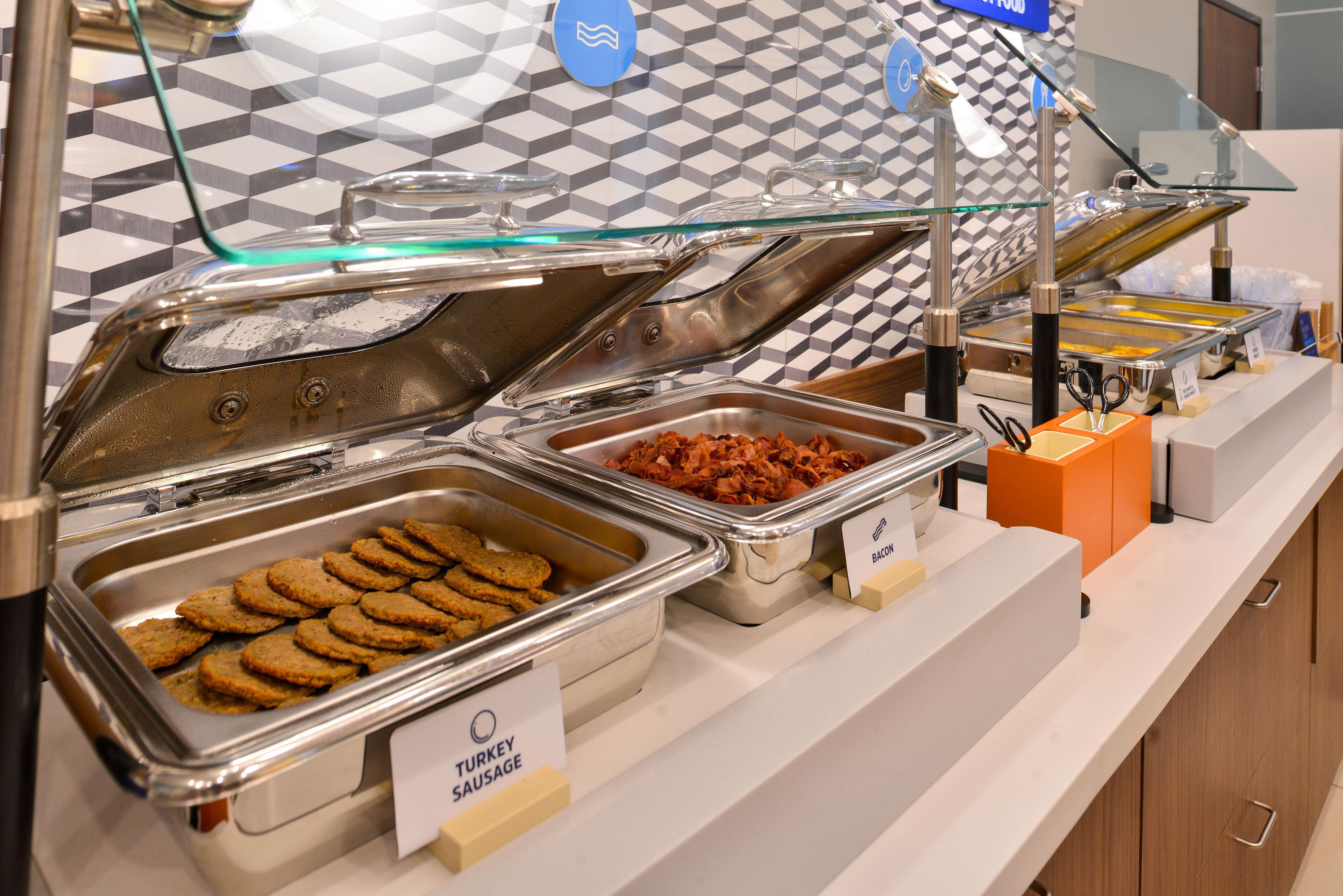 Holiday Inn Express & Suites Wilson-Downtown By Ihg Luaran gambar
