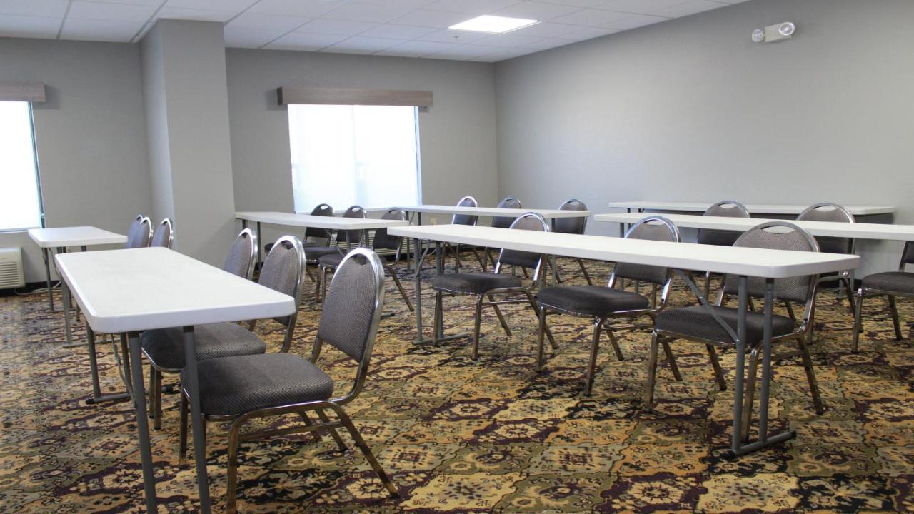 Holiday Inn Express & Suites Wilson-Downtown By Ihg Luaran gambar