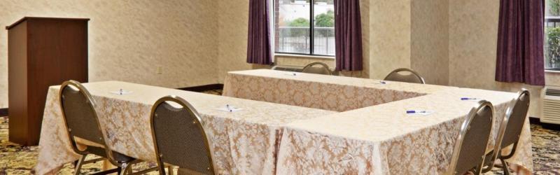 Holiday Inn Express & Suites Wilson-Downtown By Ihg Luaran gambar